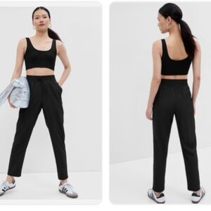 NWT GapFit Runaround Tapered Pant, Active, Travel, Quick-dry, Lightweight